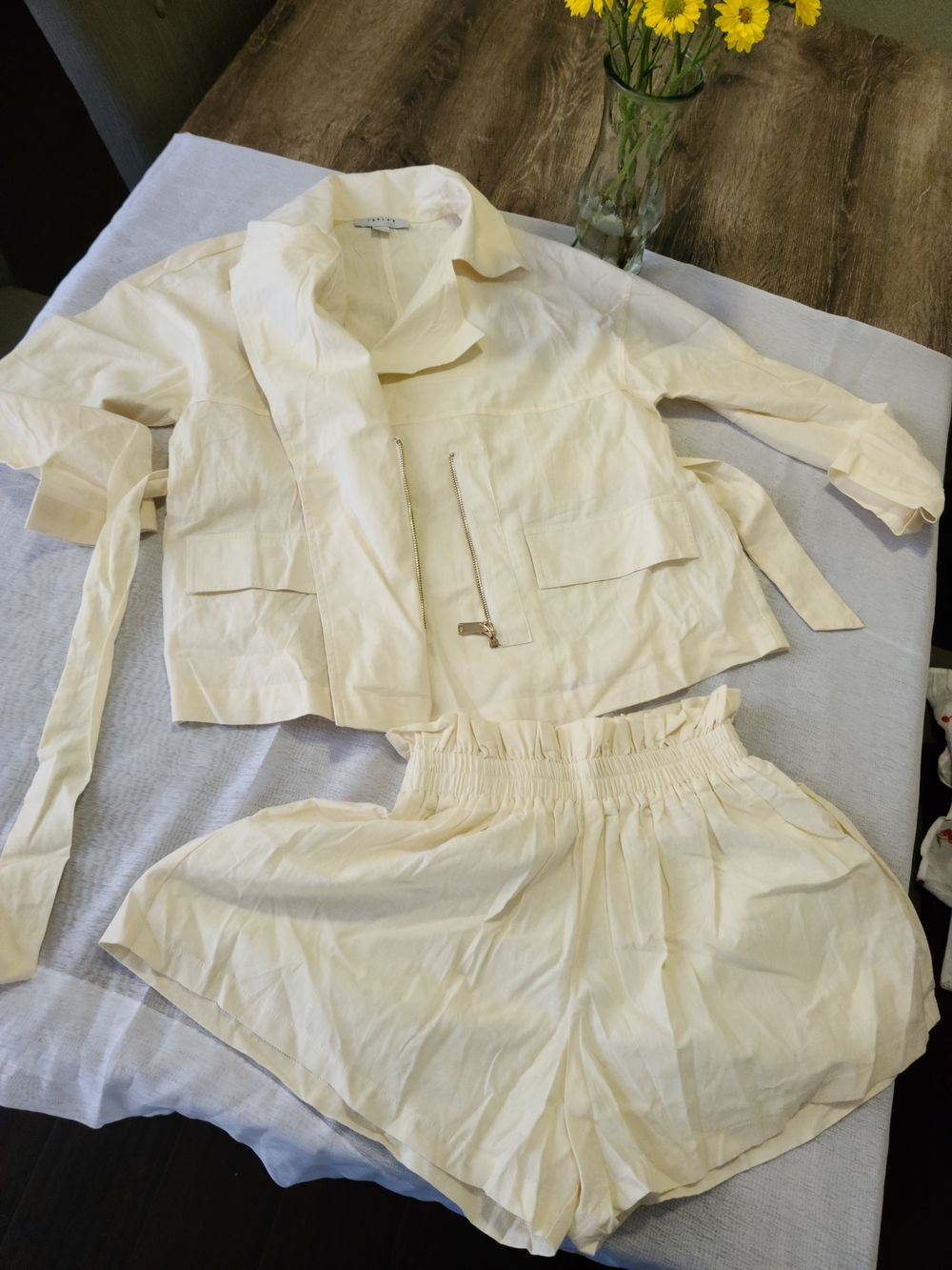 FAVLUX Cream High-Waist Elastic Shorts - Lightweight Summer Essential